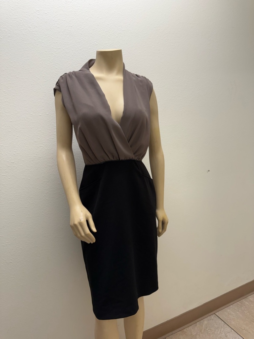 Max & Cleo Two-Tone Taupe and Black Cap-Sleeve Midi Dress